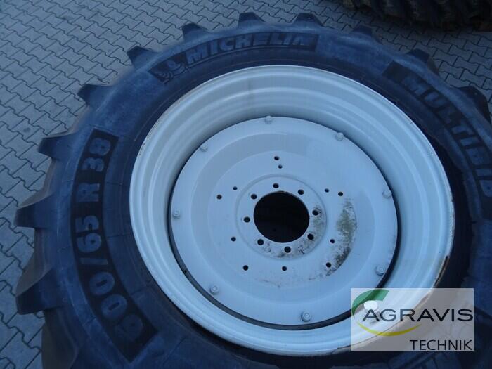 KR 600/65R38