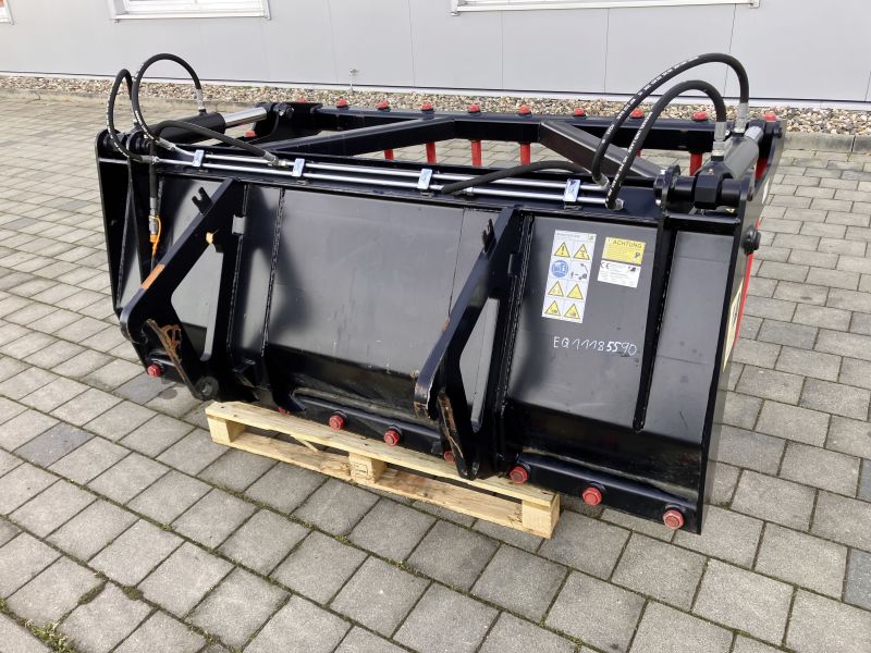 DUNG- UND SILAGEZANGE M 1900MM