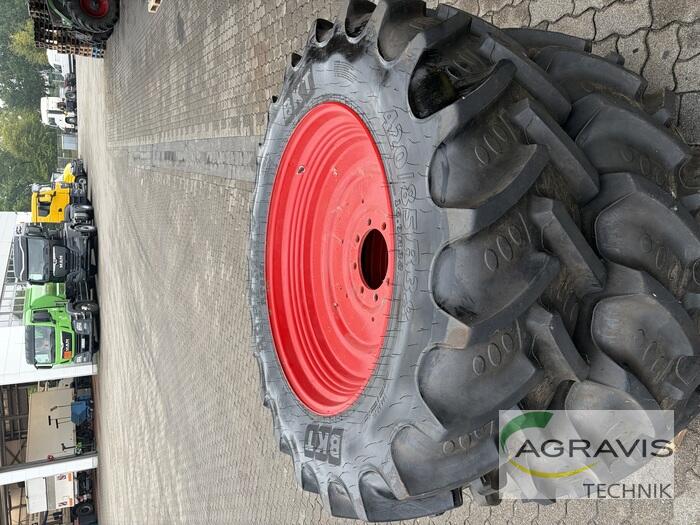 Bkt pflegebereifung bkt 380 / 85 r 24 + 420 / 85 r 38 – foto 9 – kavel bij AB Auction, Ahaus-Wessum