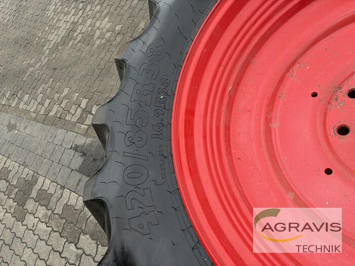 Bkt pflegebereifung bkt 380 / 85 r 24 + 420 / 85 r 38 – foto 10 – kavel bij AB Auction, Ahaus-Wessum