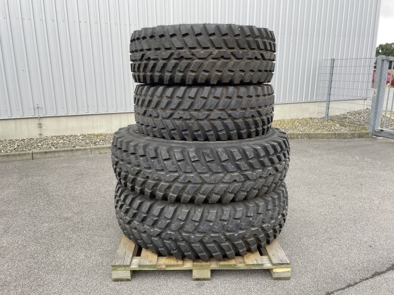 B.S.R. 480/65 R28 & 480/80 R38