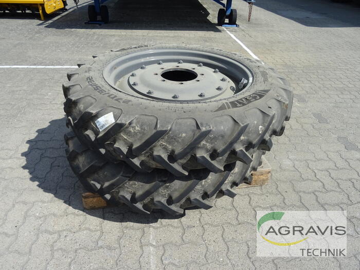 Ceat 270/95R32 – kavel bij AB Auction, Uelzen